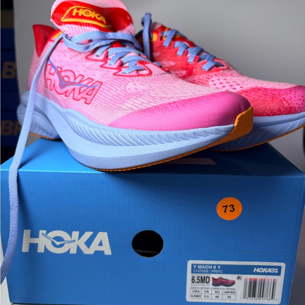 Brand New in box HOKA Mach6 Pink & Blue Running Shoe. Youth size 6.5. 🔥🔥🔥 - Picture 3 of 14
